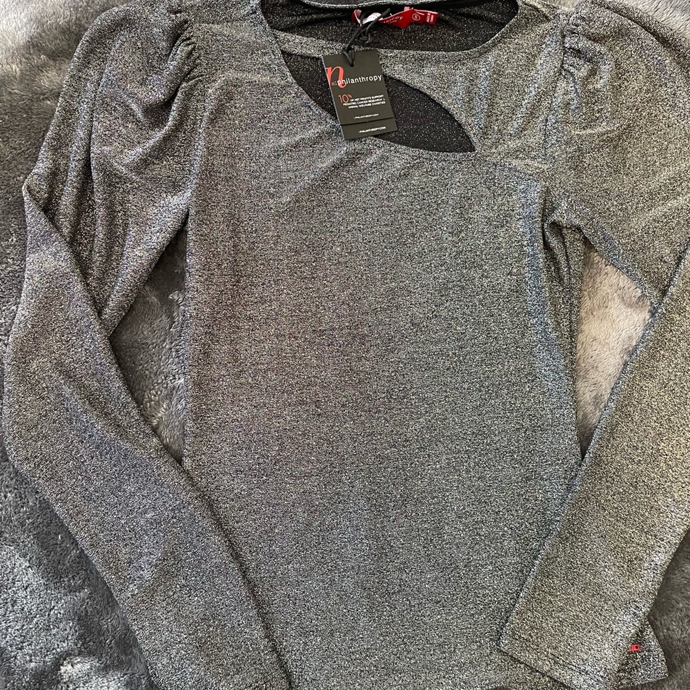 Long sleeve top